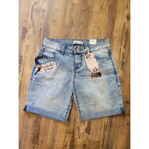 L.E.I. Women's Denim Bermuda Short's Ashley Trouble Medium Wash Sz 9  NWT